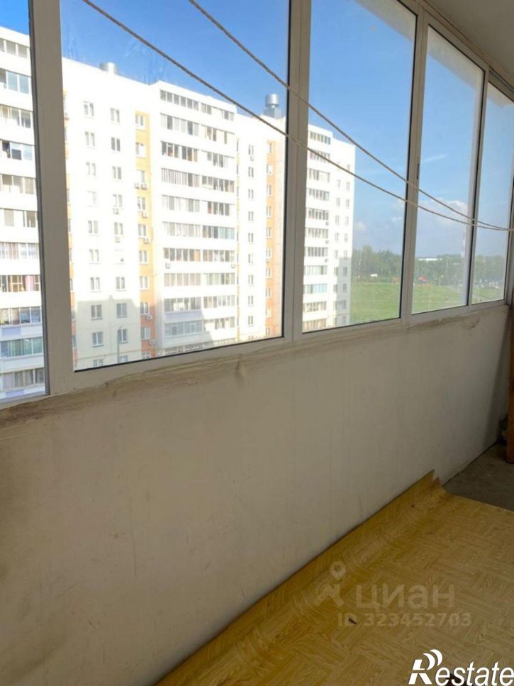 3-комн квартира пр-кт В.Фоменко, 62,  д. 62