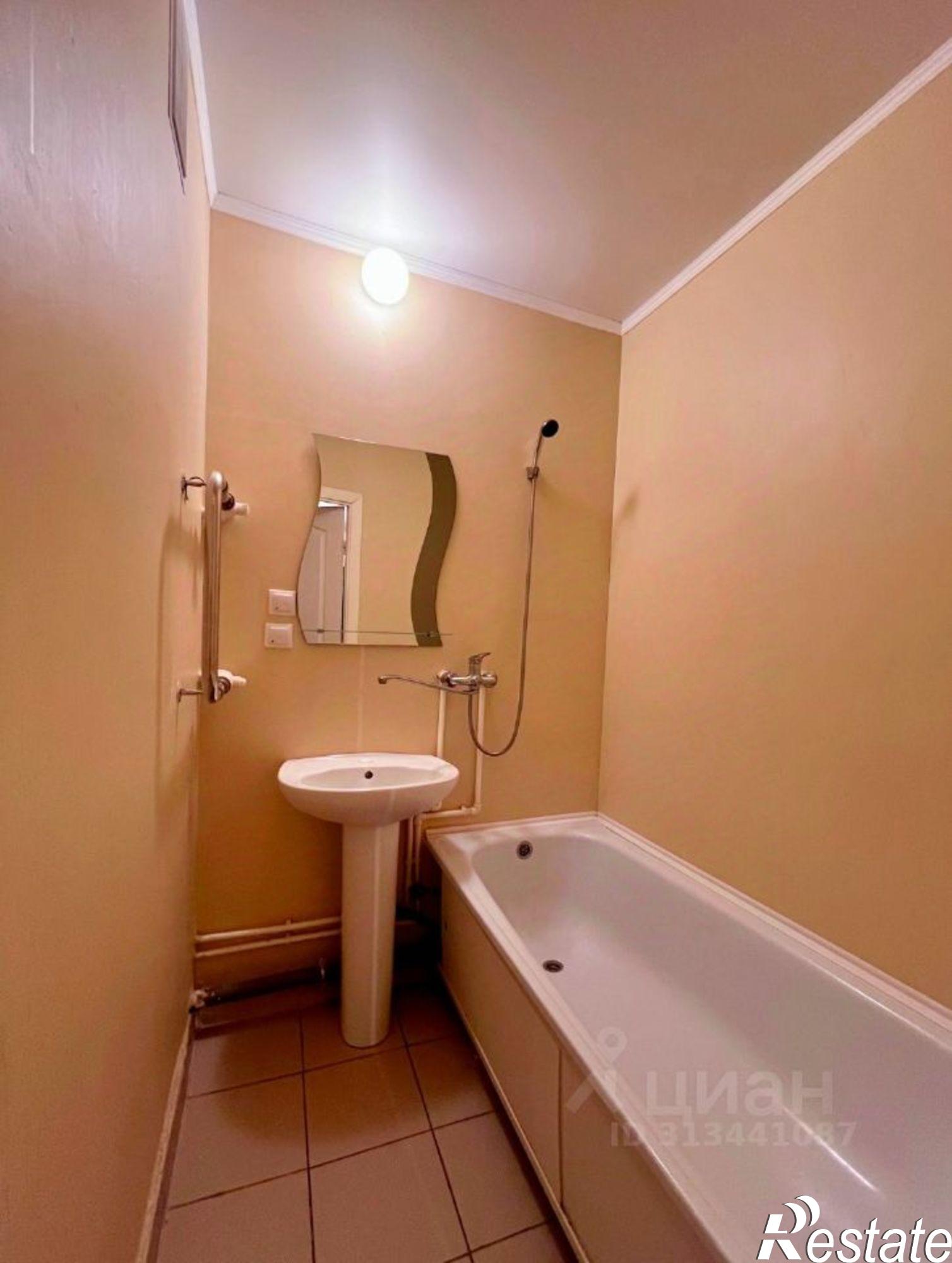 Сдать комнату за 13 000 рублей на ул Виктора Полякова, 20А