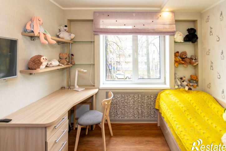 3-комн квартира б-р 60-летия Октября, 4,  д. 4