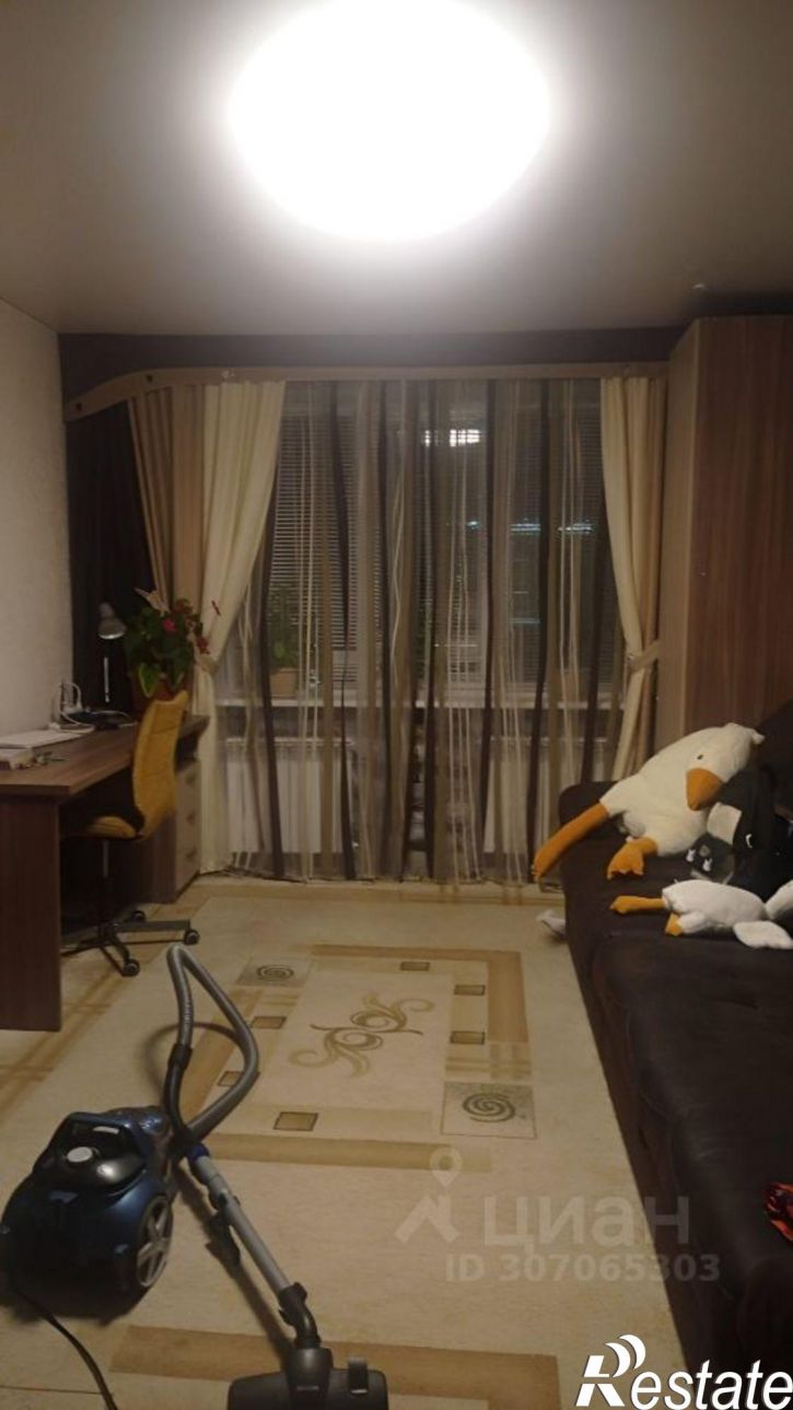 3-комн квартира б-р им Галиаскара Камала, 20,  д. 20