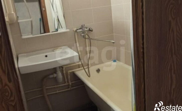 2-комн квартира пр-кт Раиса Беляева, 16,  д. 16