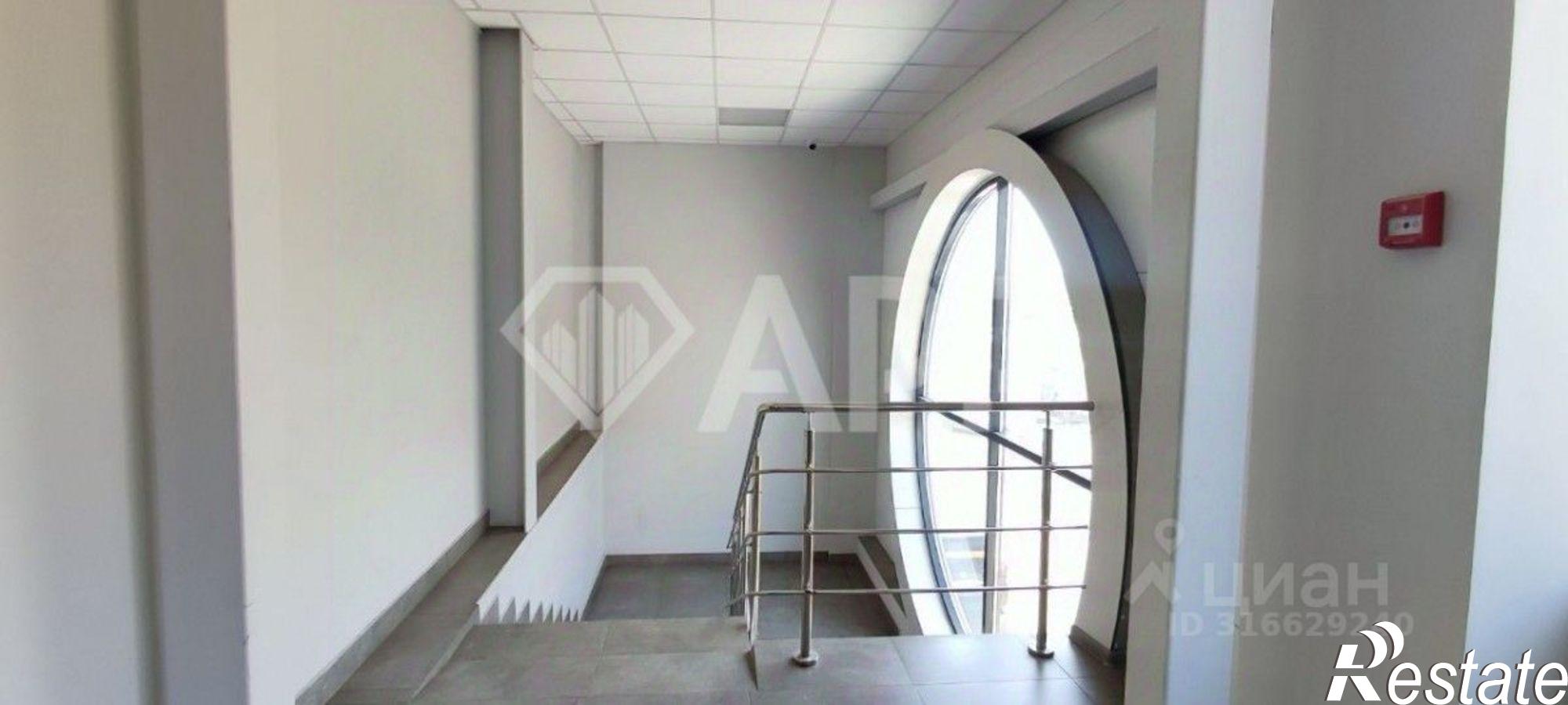 Сдать торговое помещение за 129 000 рублей на Машиностроительная улица, 80