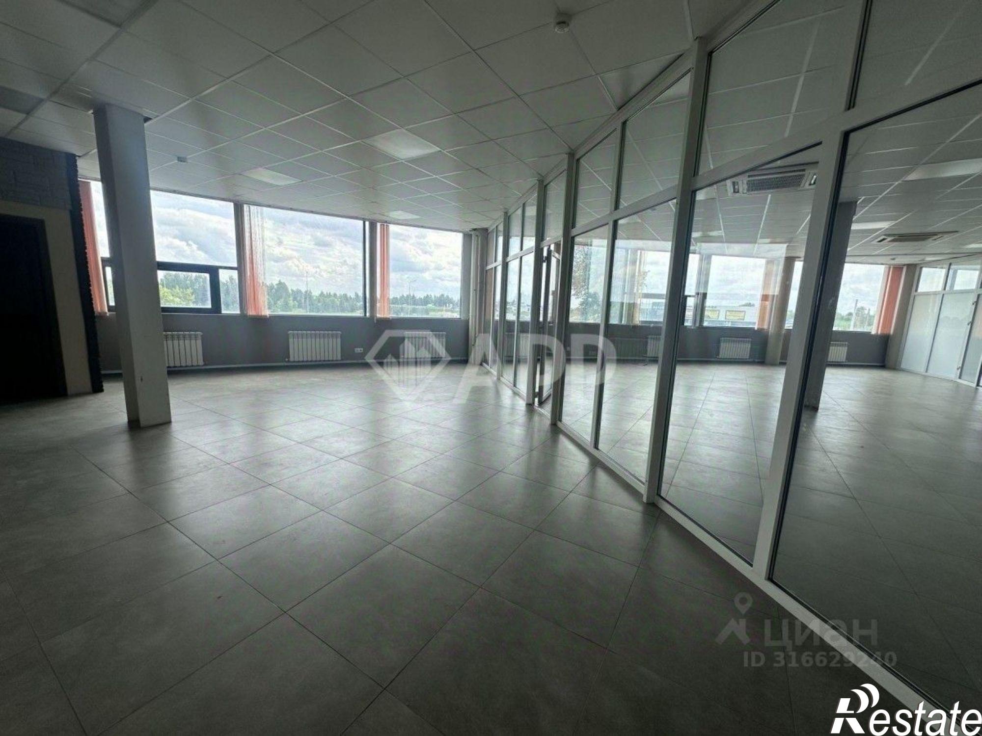 Сдать торговое помещение за 129 000 рублей на Машиностроительная улица, 80