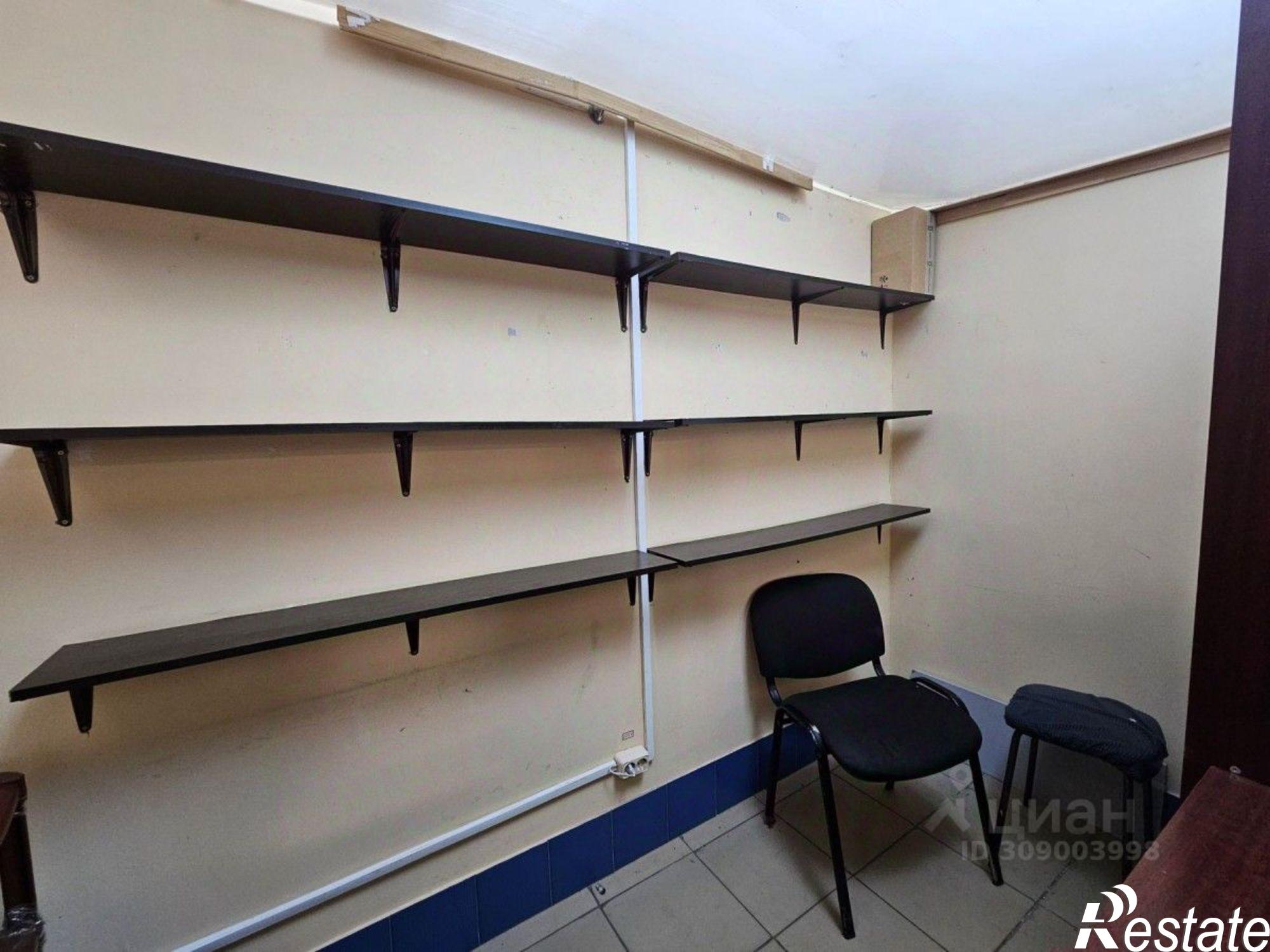 Сдать торговое помещение за 68 183 рублей на Шишкинский б-р, 3А