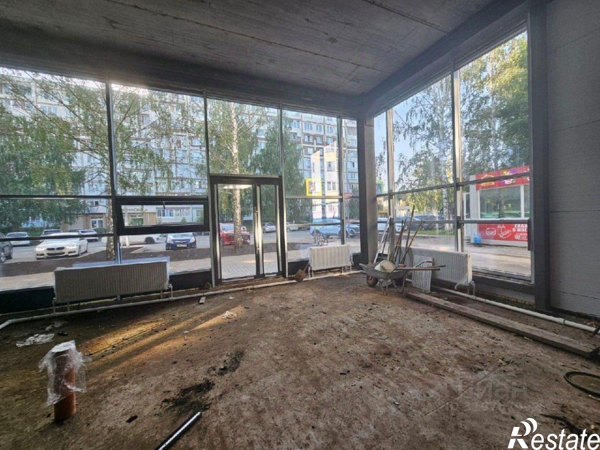 Сдать ОСЗ, отдельно стоящее здание за 340 000 рублей на ул Шамиля Усманова, 36