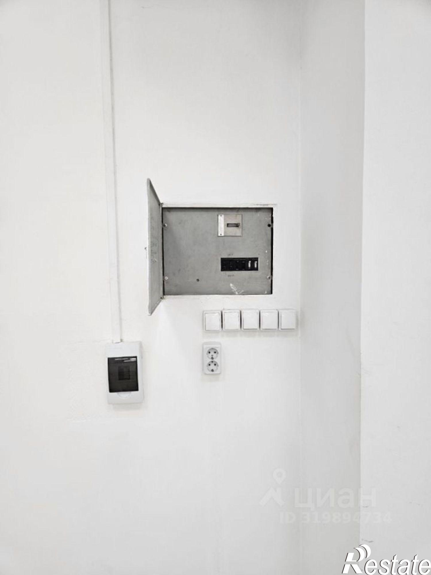 Сдать торговое помещение за 156 100 рублей на Казанский пр-кт, 164