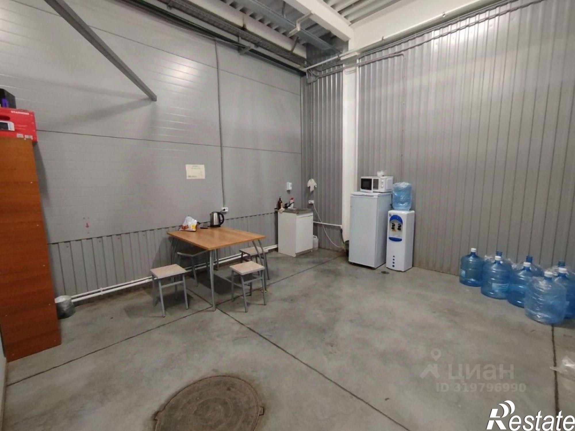 Сдать торговое помещение за 560 000 рублей на ул Старосармановская, 29