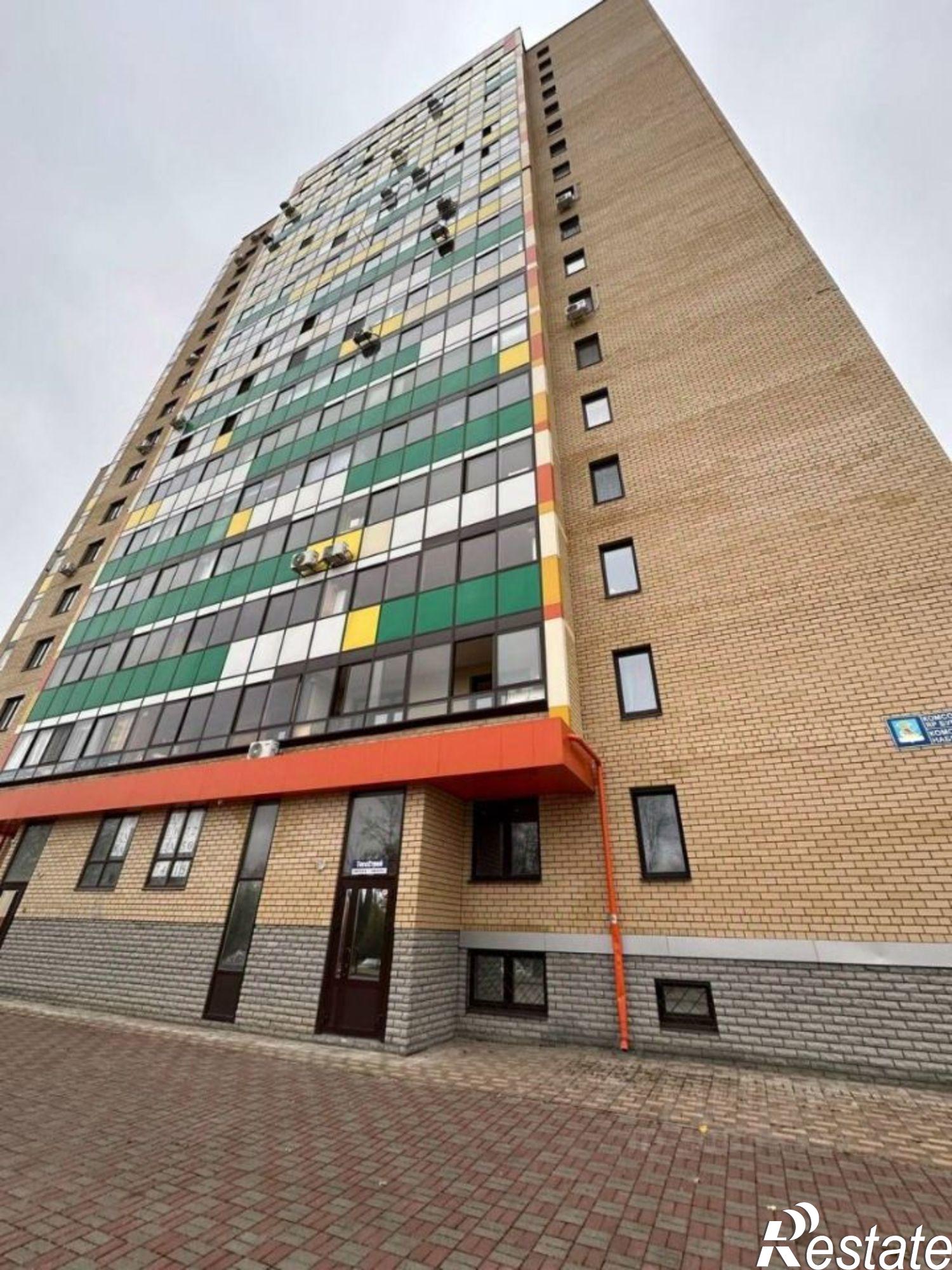 Купить офис, помещение под офис за 23 000 100 рублей на Комсомольская наб, 3