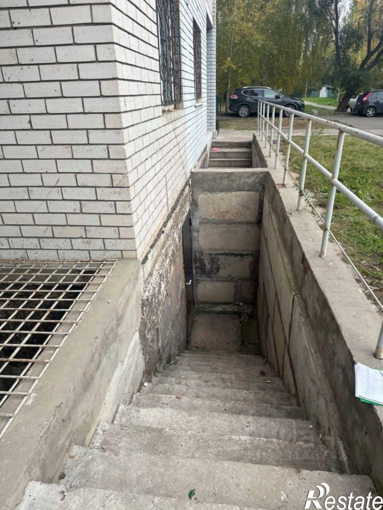 Купить помещение свободного назначения за 2 500 000 рублей на пр-кт Дружбы Народов, 1