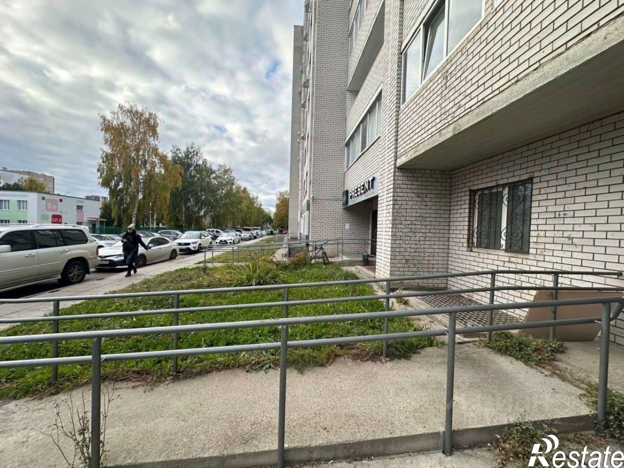 Купить помещение свободного назначения за 2 500 000 рублей на пр-кт Дружбы Народов, 1