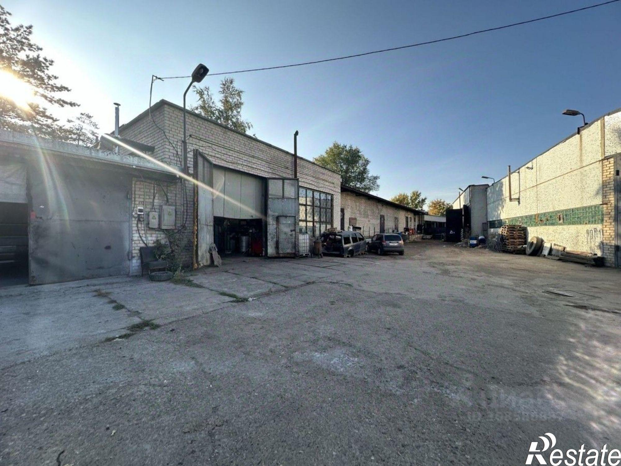 Купить производственную площадь за 17 700 700 рублей на ул Гидростроителей, 32