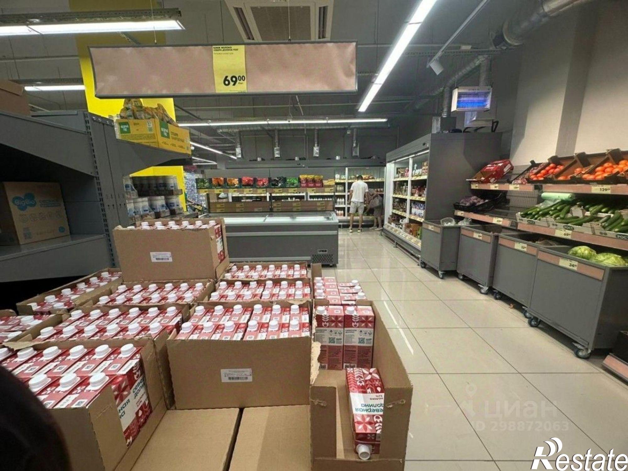 Купить помещение свободного назначения за 60 000 600 рублей на пр-кт им Вахитова, 42А