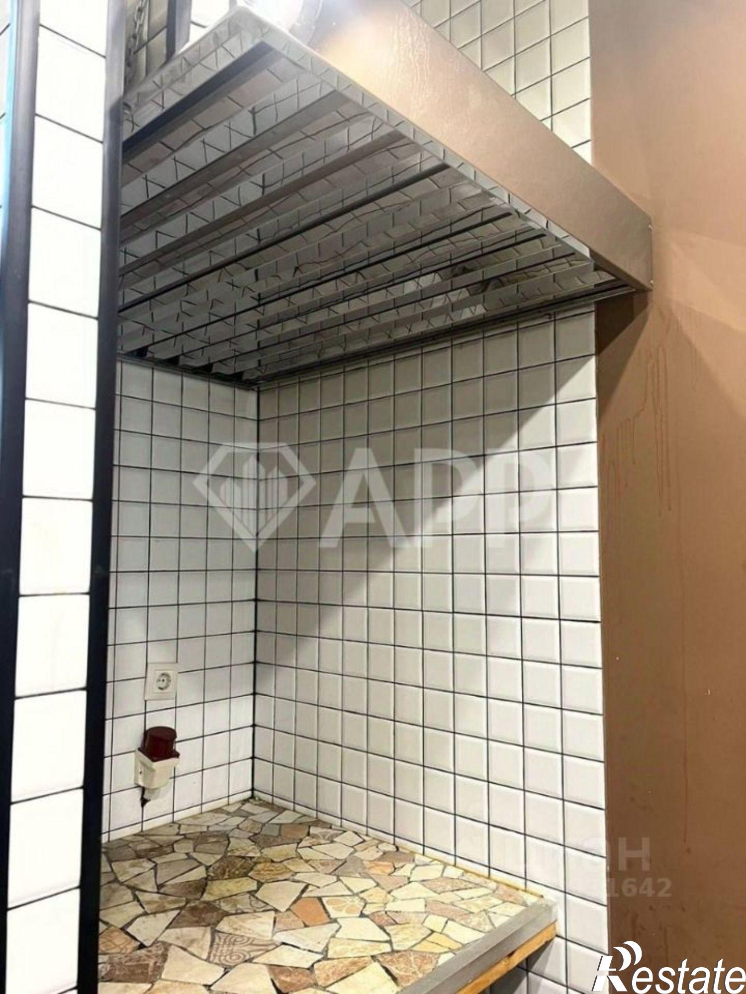 Купить помещение свободного назначения за 12 038 300 рублей на Автозаводский пр-кт, 59