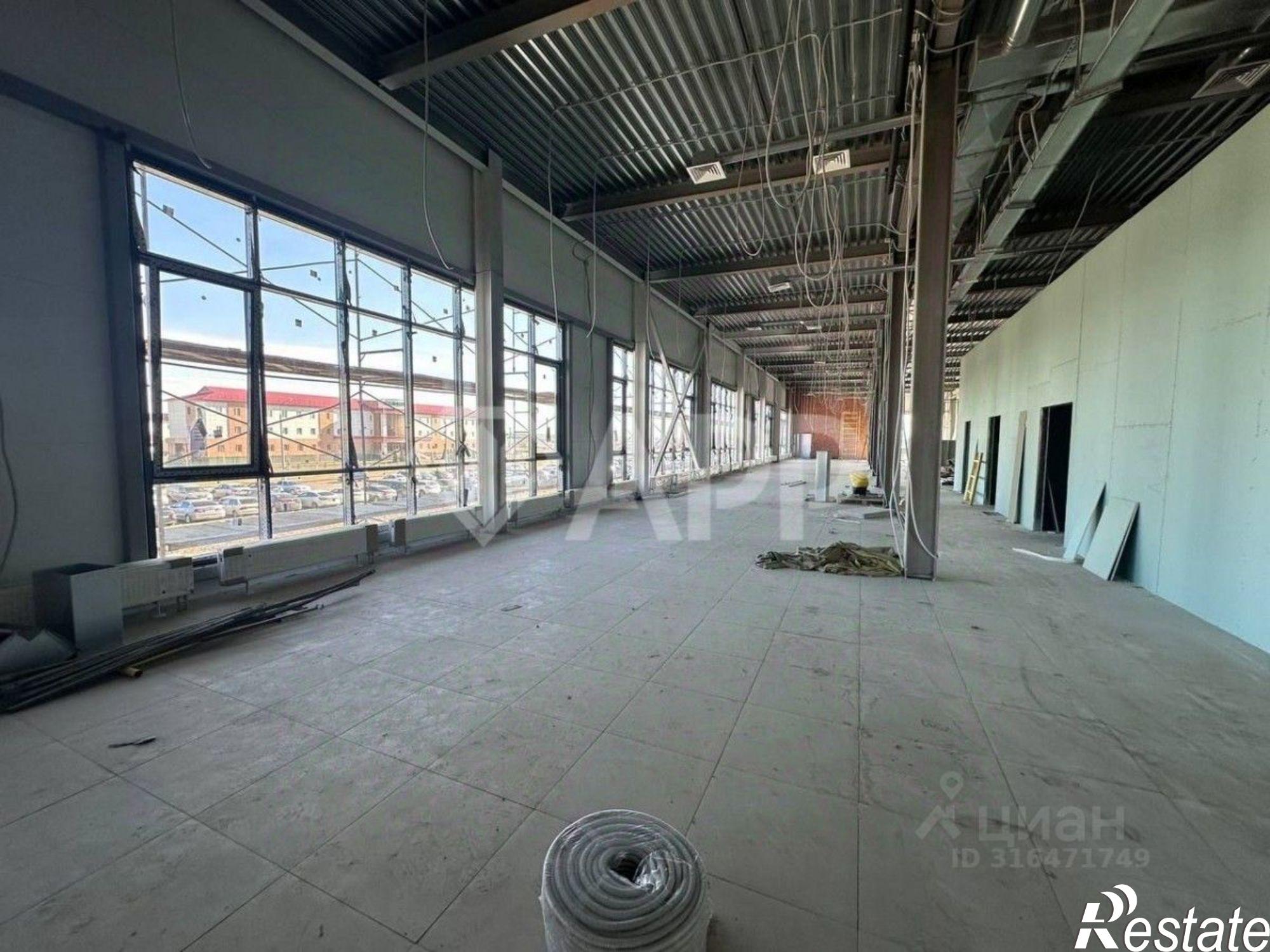 Купить складское помещение за 311 997 000 рублей на Хлебный проезд, 28