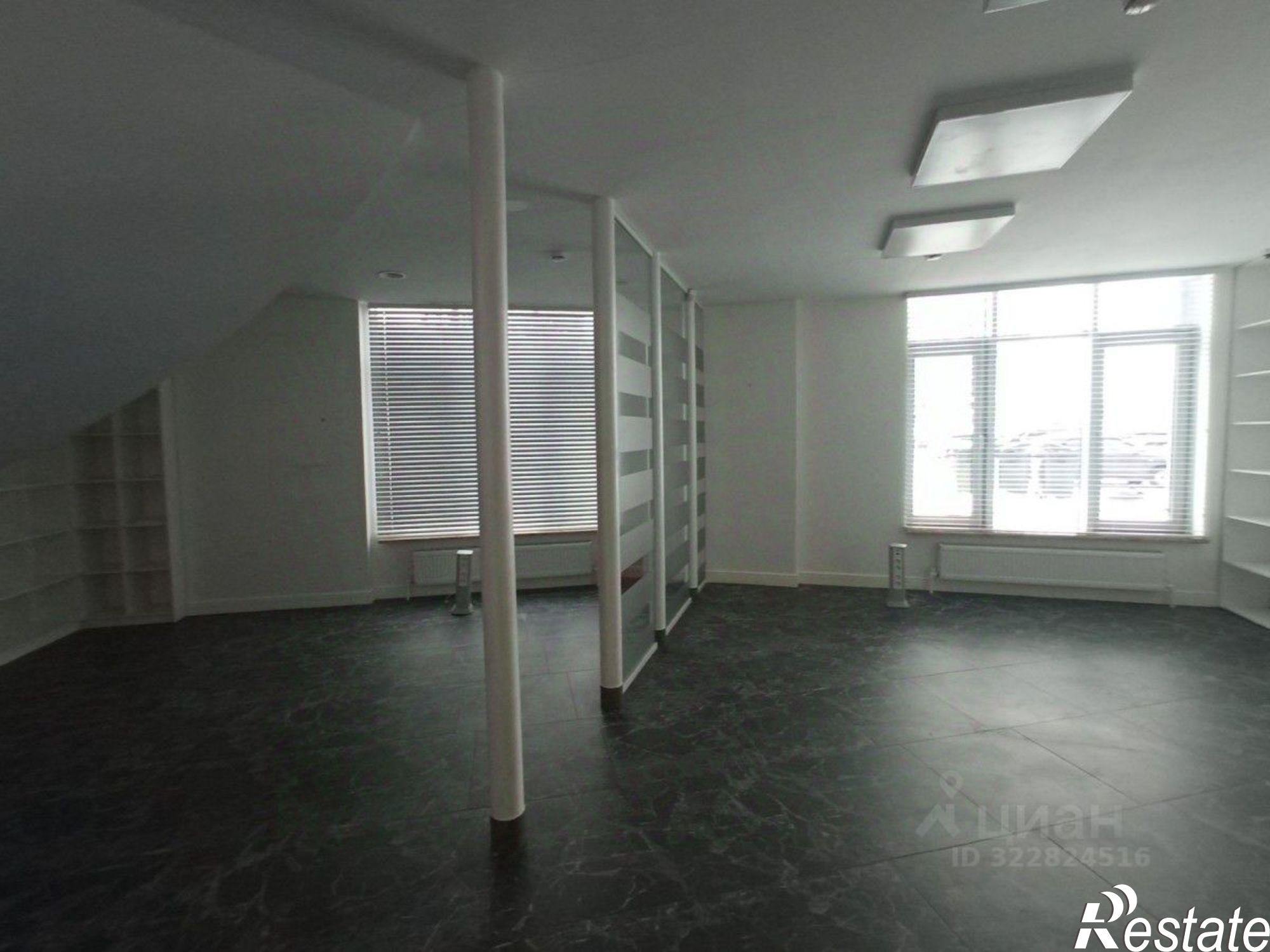 Купить помещение свободного назначения за 68 000 200 рублей на пр-кт Сююмбике, 40Г