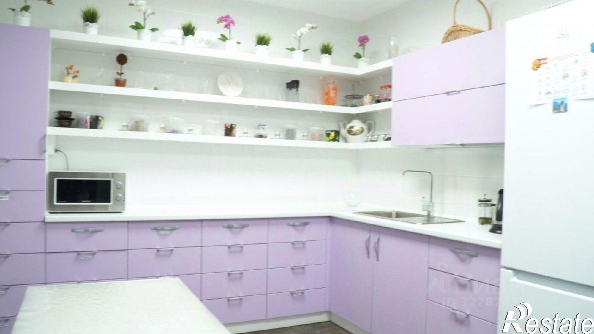 Купить помещение свободного назначения за 68 000 200 рублей на пр-кт Сююмбике, 40Г