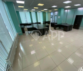 офис 100 кв м, этаж 1/1 ул им Низаметдинова Р.М., 2