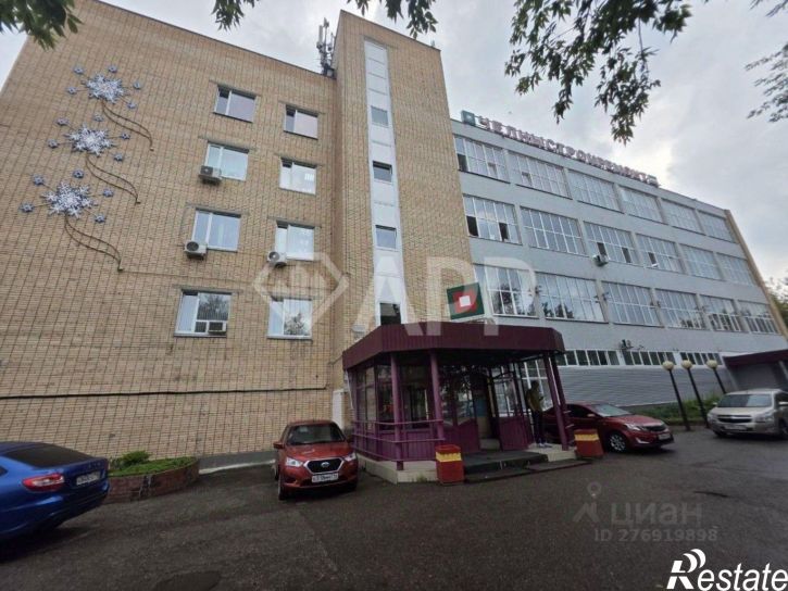 Помещение свободного назначения пр-кт Яшьлек, 7,  д. 7