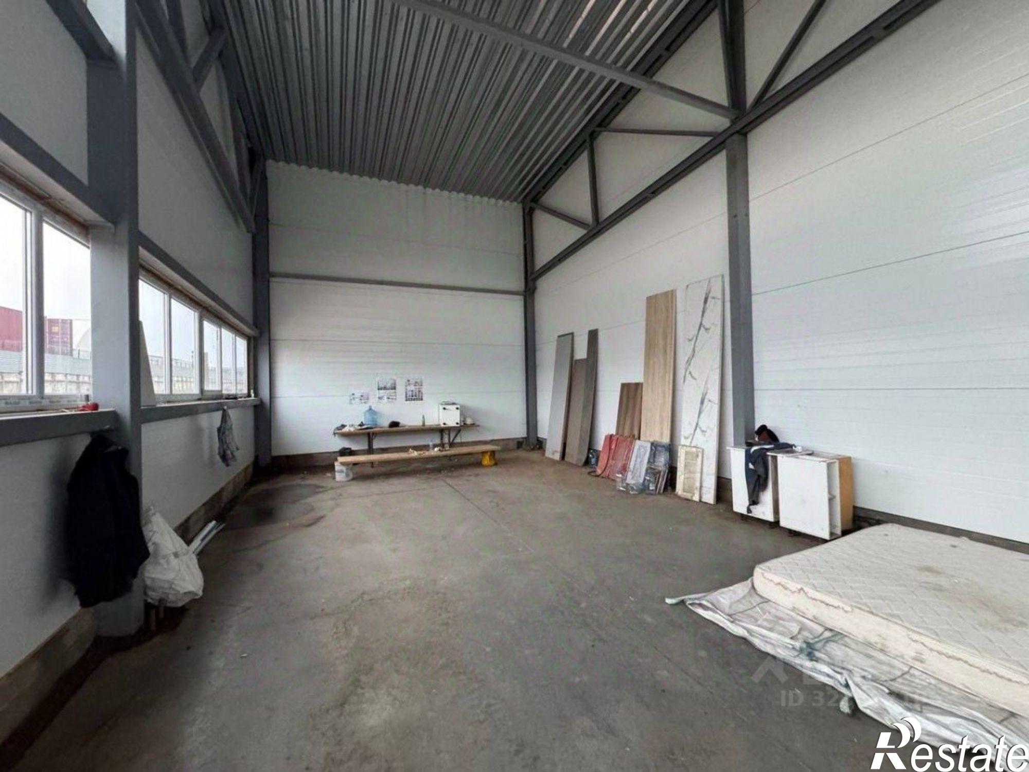 Сдать производственную площадь за 300 000 рублей на Казанский пр-кт, 18