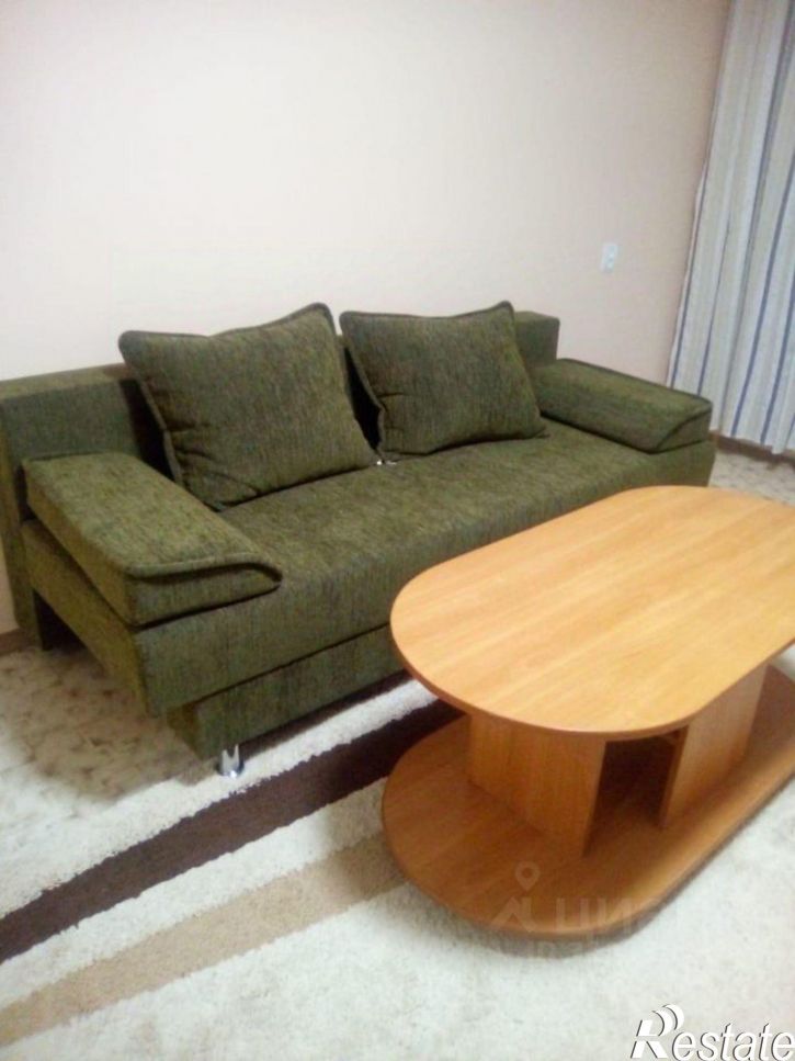 2-комн квартира б-р Романтиков, 8,  д. 8