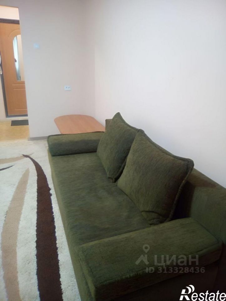 2-комн квартира б-р Романтиков, 8,  д. 8