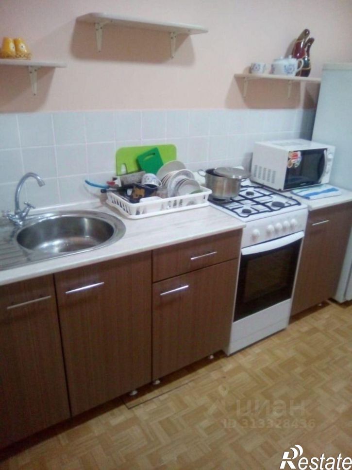 2-комн квартира б-р Романтиков, 8,  д. 8