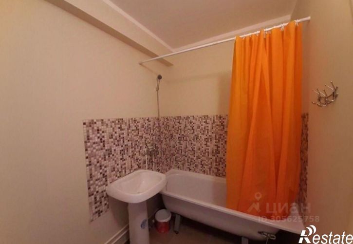 2-комн квартира ул Виктора Полякова, 7,  д. 7