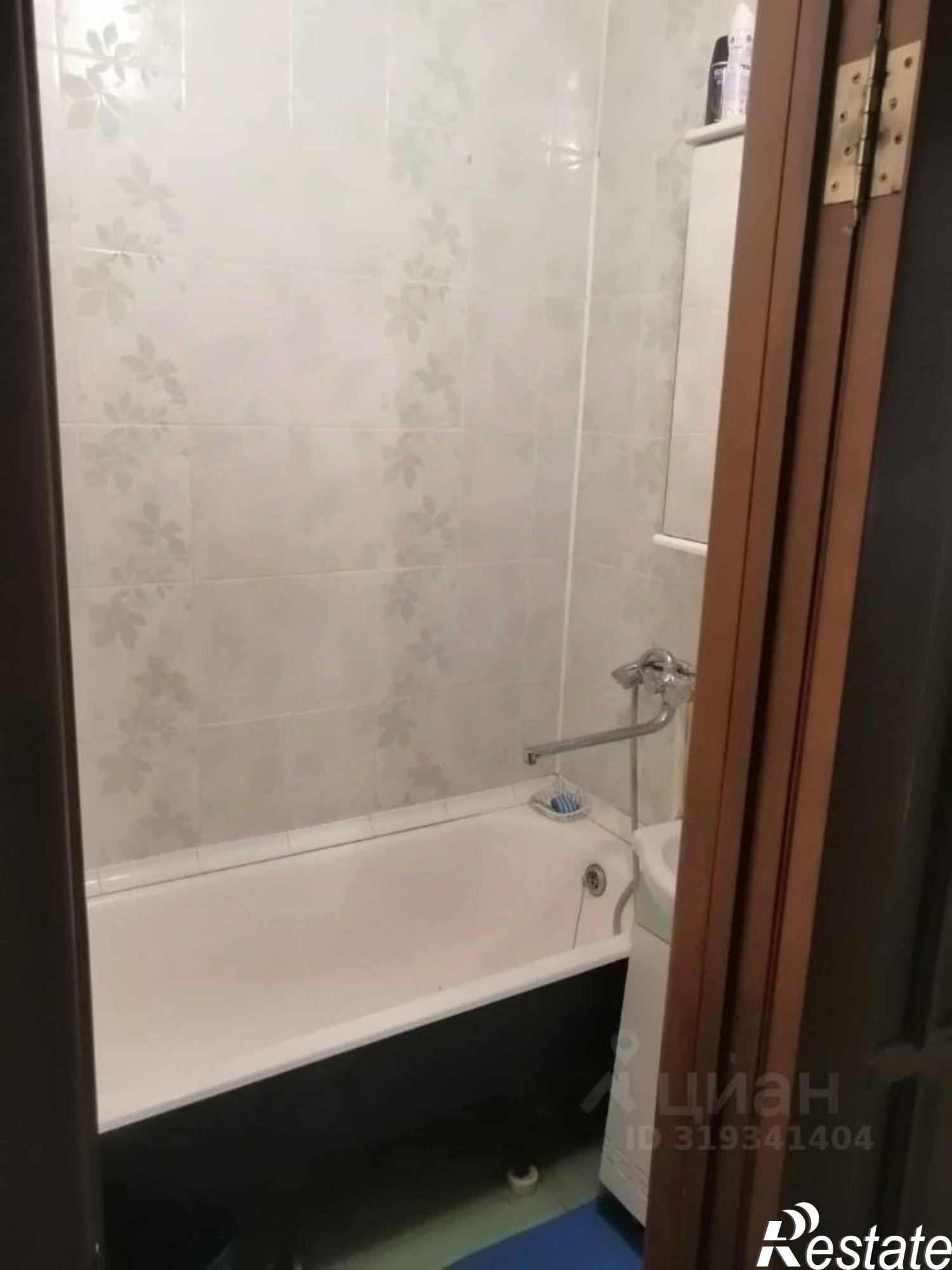 Сдать комнату за 13 000 рублей на им Габдуллы Тукая наб, 57