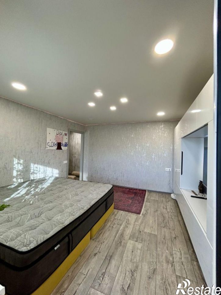 2-комн квартира пр-кт Дружбы Народов, 44/45,  д. 44/45