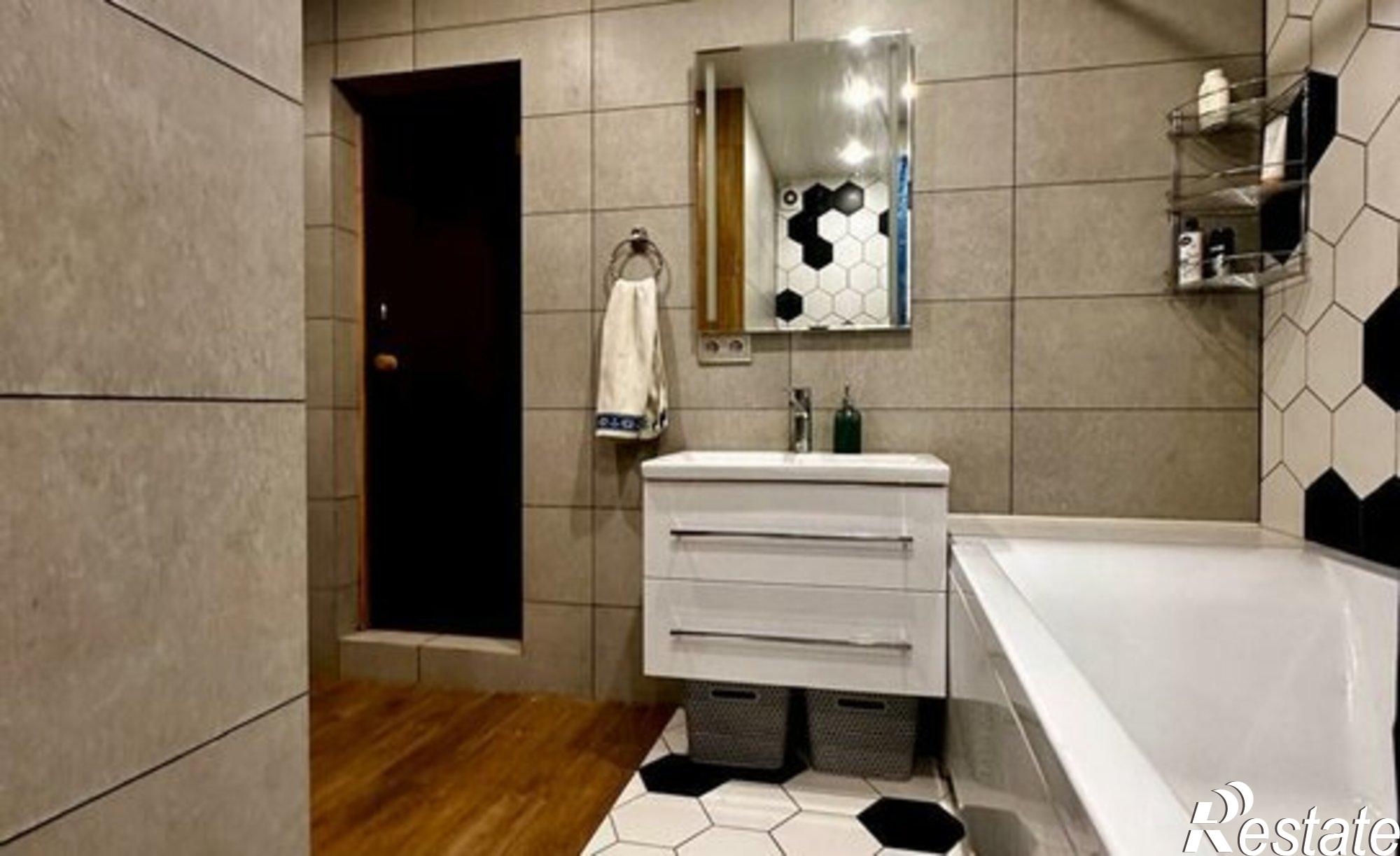 Купить квартиру за 17 500 000 рублей на Набережночелнинский пр-кт, 56