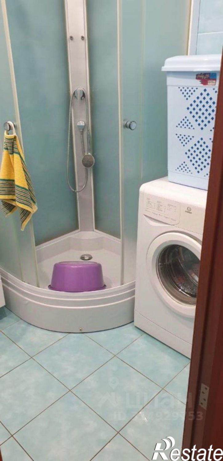 2-комн квартира пр-кт Дружбы Народов, 10,  д. 10