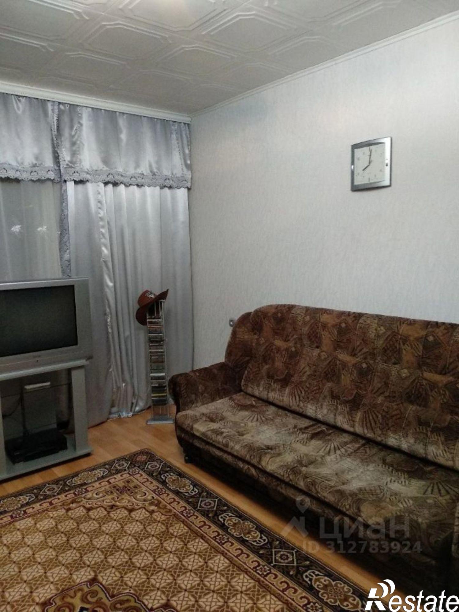 Сдать комнату за 10 000 рублей на б-р им Галиаскара Камала, 10