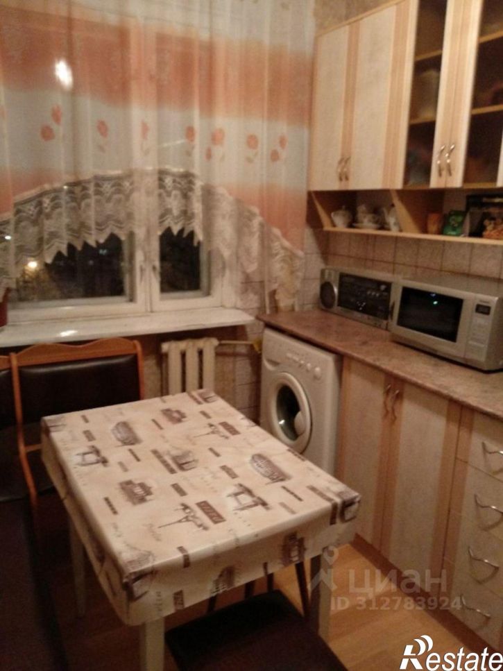 Комната б-р им Галиаскара Камала, 10,  д. 10