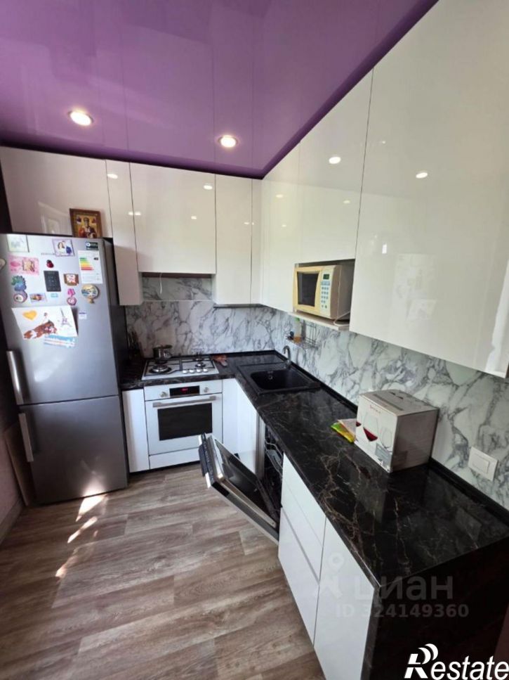 3-комн квартира б-р Строителей, 20,  д. 20