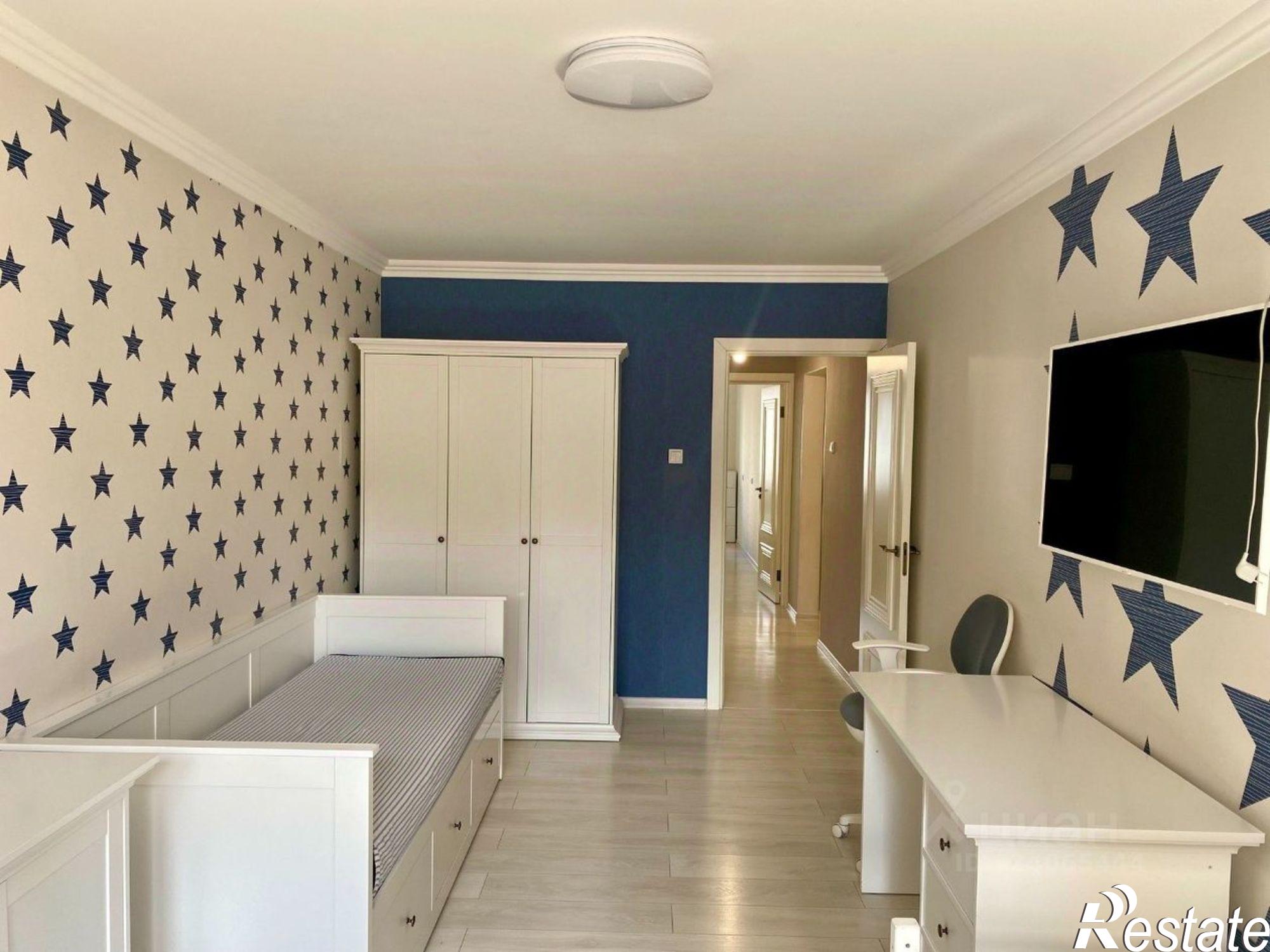 Купить квартиру за 11 250 000 рублей на ул Виктора Полякова, 6