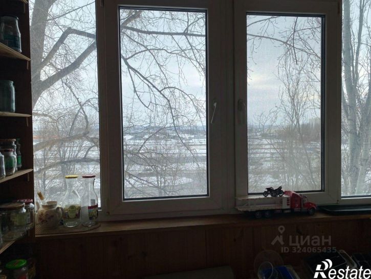 3-комн квартира ул 40 лет Победы, 25,  д. 25