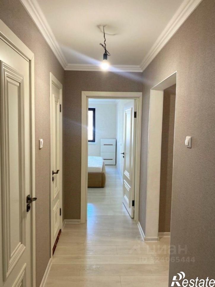 3-комн квартира ул Виктора Полякова, 6,  д. 6