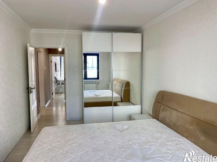 3-комн квартира ул Виктора Полякова, 6,  д. 6