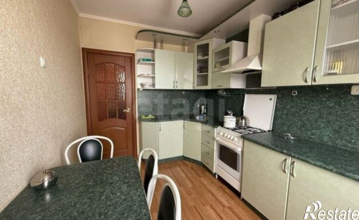 3-комн квартира ул 40 лет Победы, 63,  д. 63