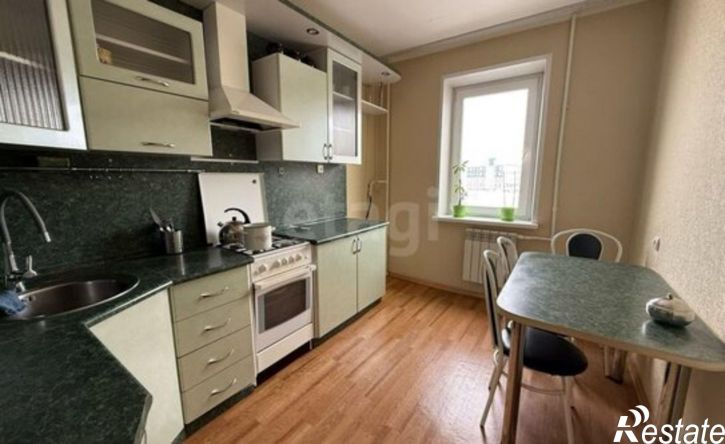 3-комн квартира ул 40 лет Победы, 63,  д. 63