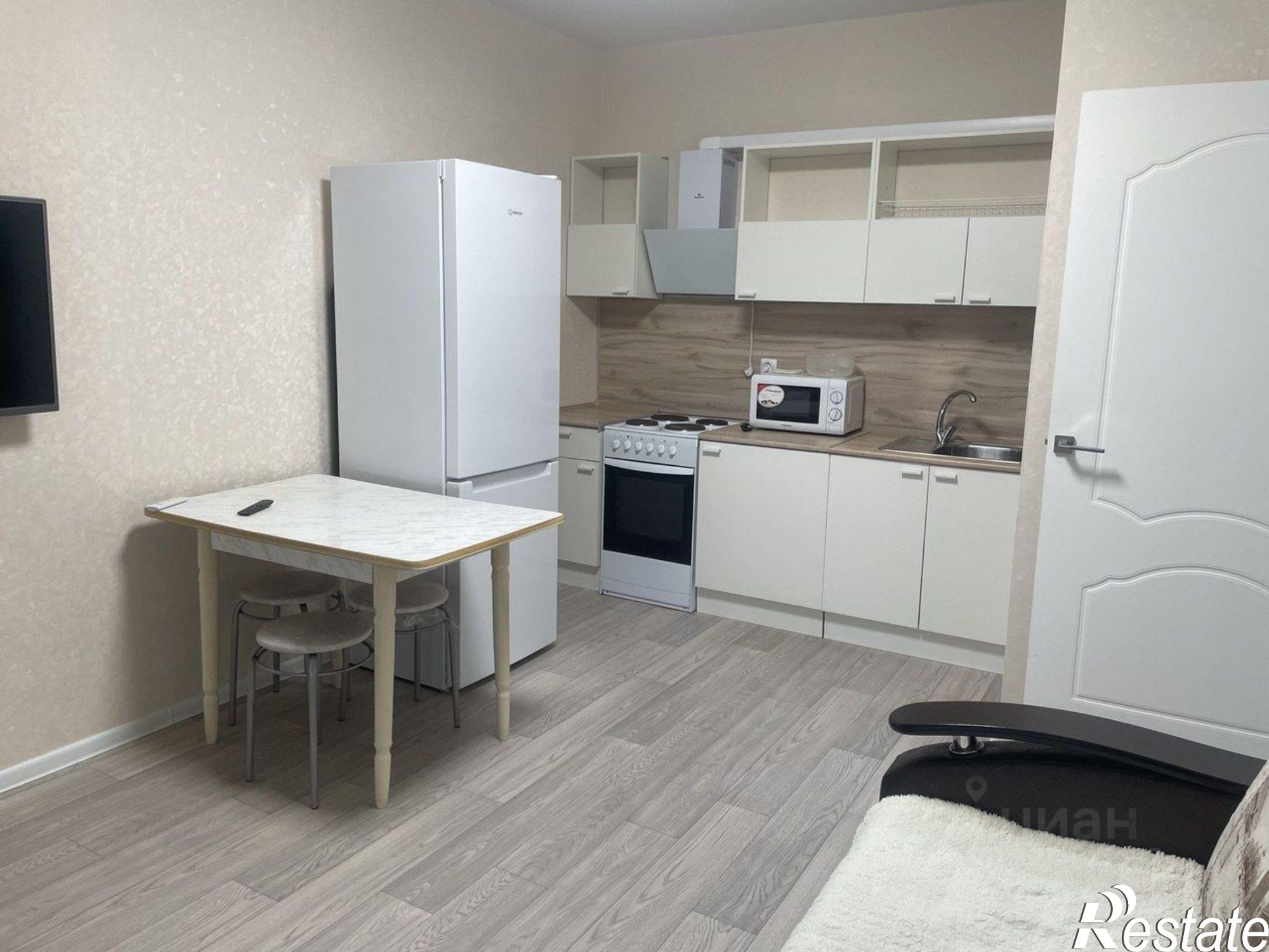 Сдать квартиру за 28 000 рублей на улица Раскольникова, 34/02