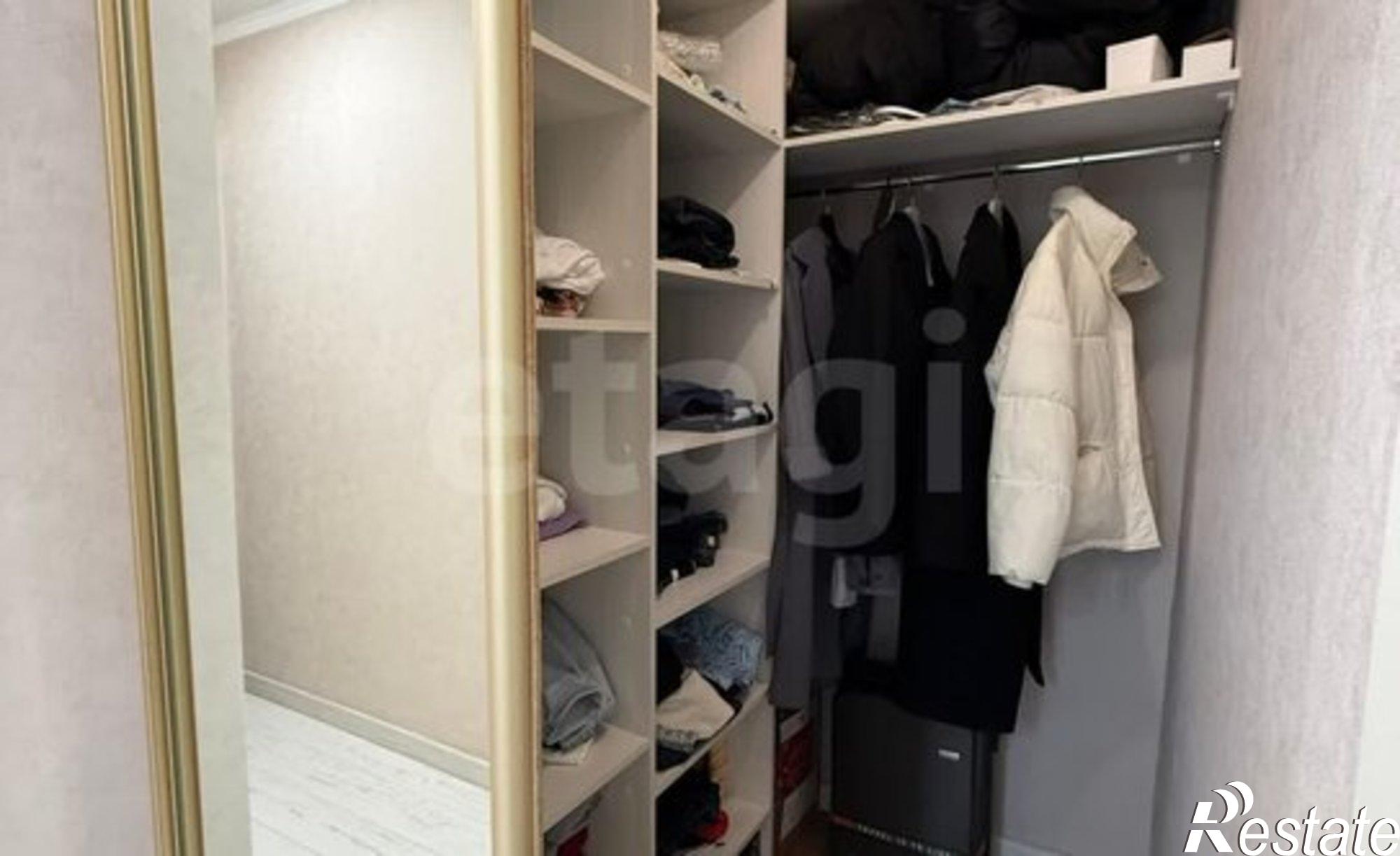 Купить квартиру за 10 450 000 рублей на пр-кт Дружбы Народов, 1