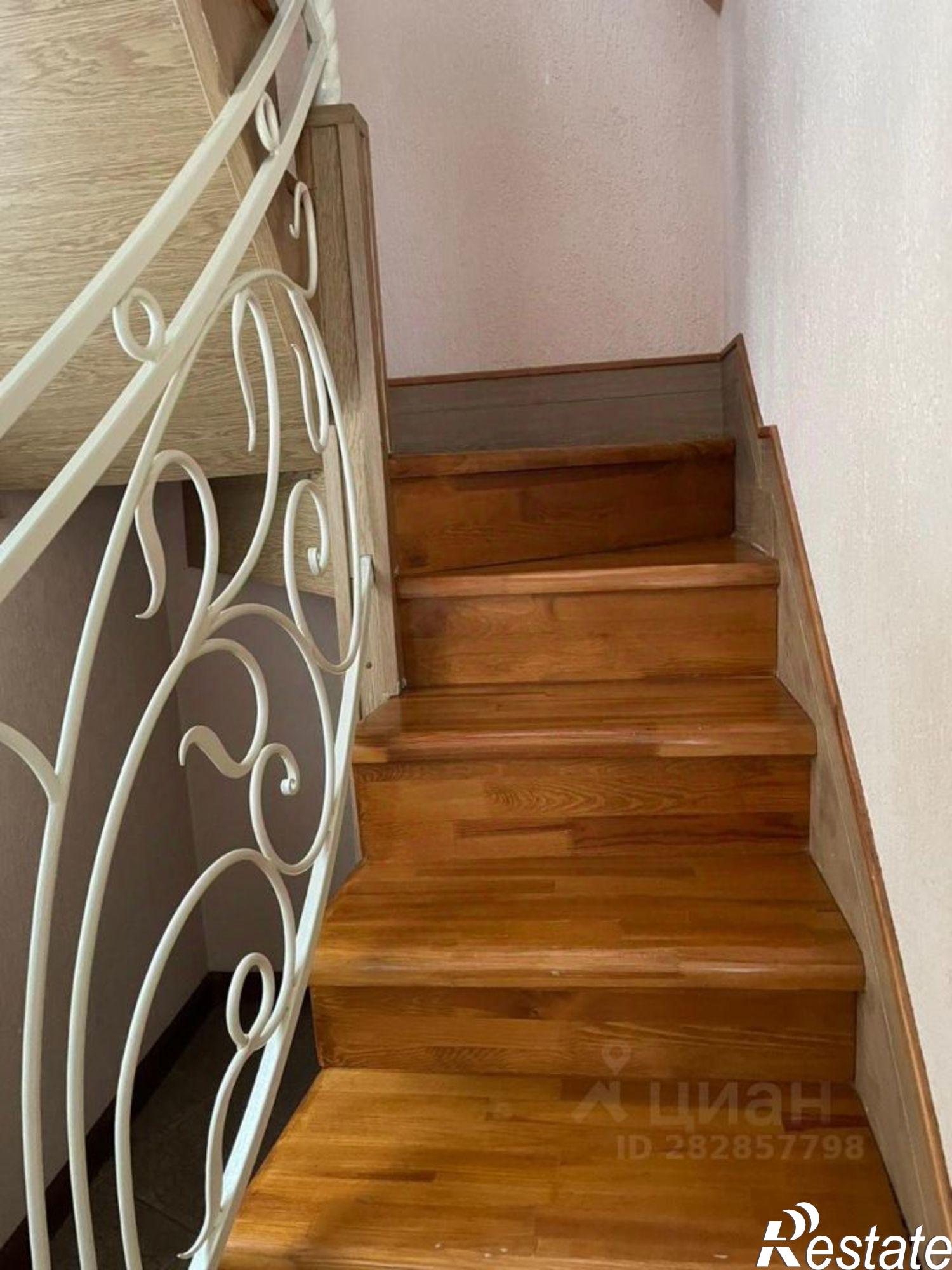 Сдать дачу, дом, коттедж за 35 000 рублей на улица Нурми Шарипова, 19