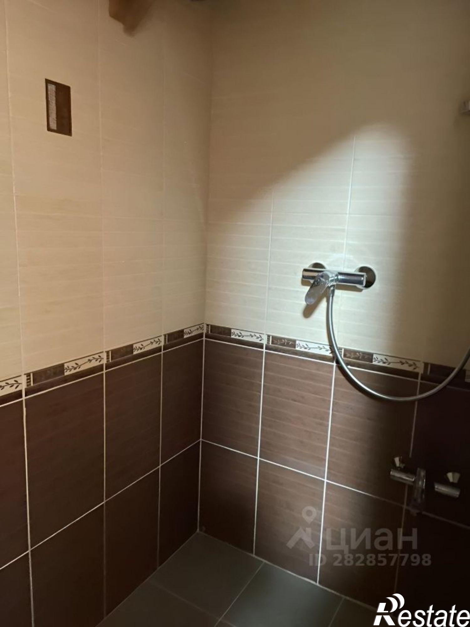 Сдать дачу, дом, коттедж за 35 000 рублей на улица Нурми Шарипова, 19