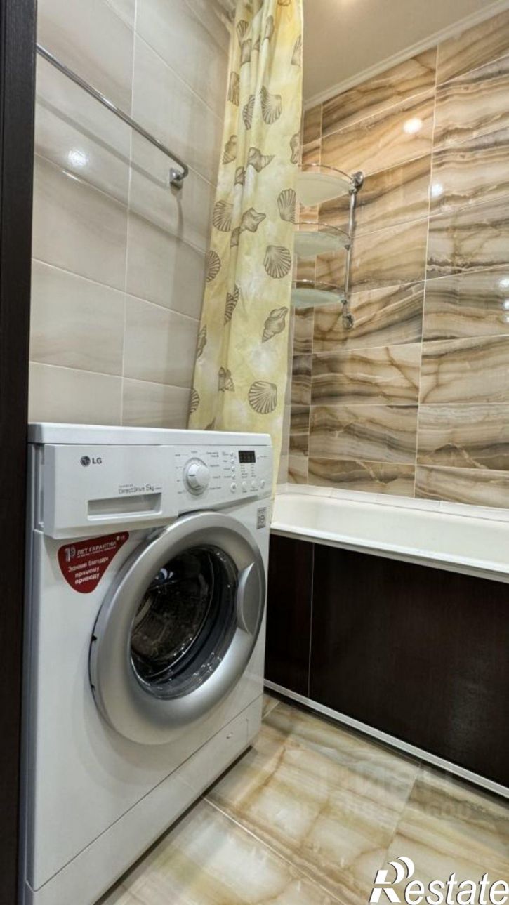 2-комн квартира Московский пр-кт, 110,  д. 110