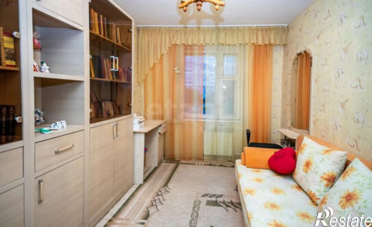 3-комн квартира ул Раскольникова, 49В,  д. 49В