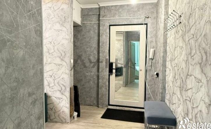 3-комн квартира пр-кт Раиса Беляева, 21,  д. 21