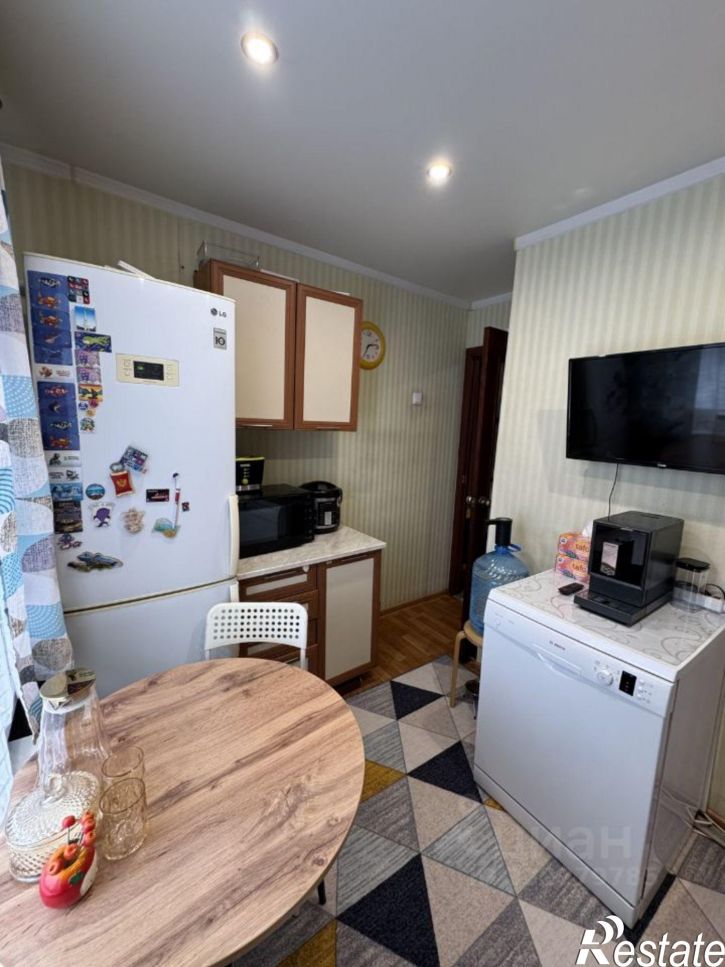 2-комн квартира б-р Строителей, 14,  д. 14