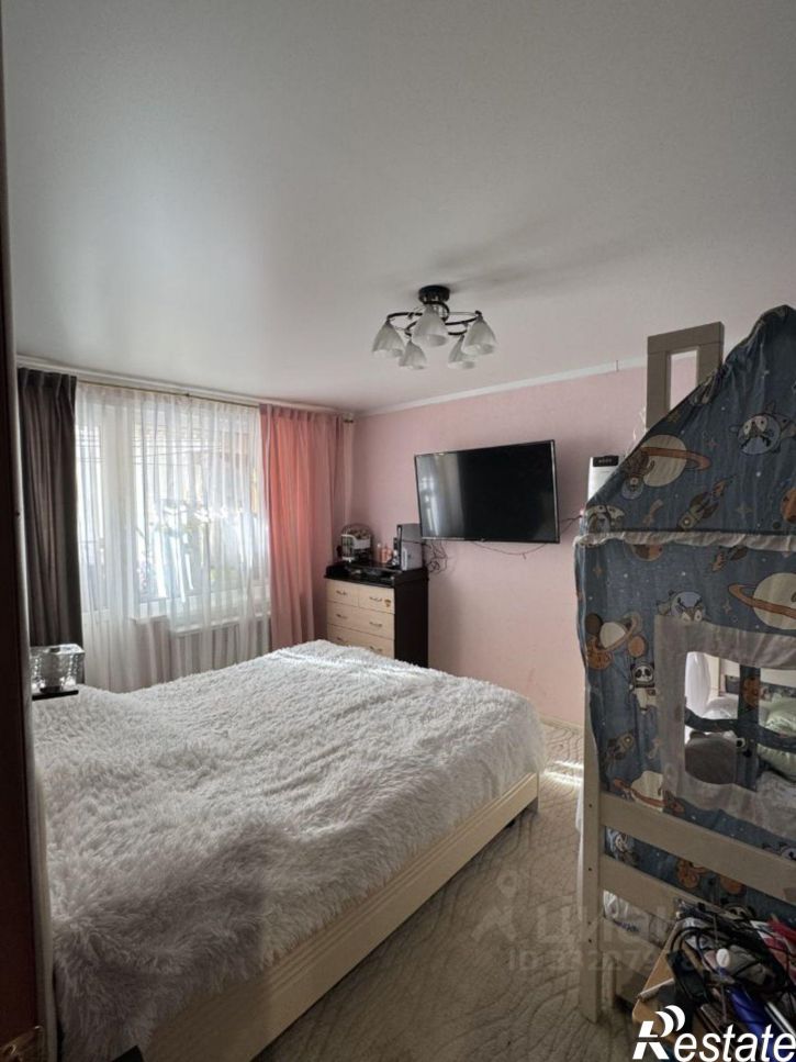 2-комн квартира б-р Строителей, 14,  д. 14