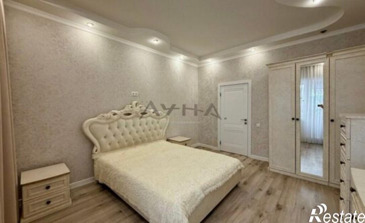 3-комн квартира Комсомольская наб, 42,  д. 42